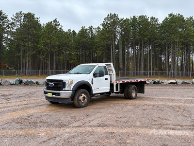 2018 Ford F-550 XL 4x4 Flatbed Truck