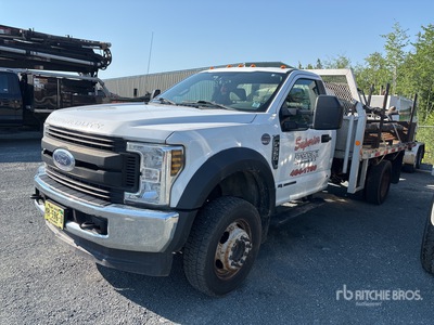 2018 Ford F-550 XL 4x4 Flatbed Truck