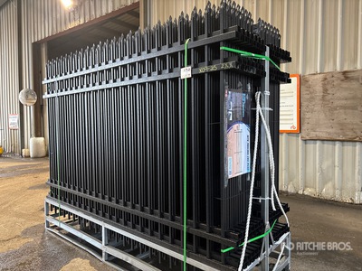 Quantity of (30) Iron 4 Rail 柵