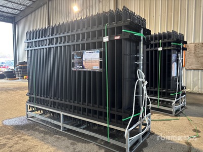 Quantity of (30) Iron 4 Rail 柵