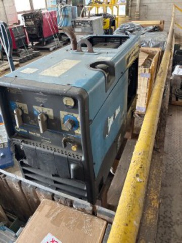 Miller Bobcat 225 Engine Driven Welder