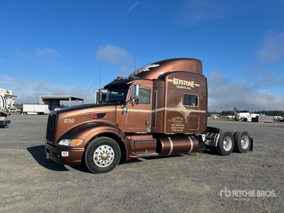 2007 Peterbilt 386 6x4 Sleeper Prime Mover