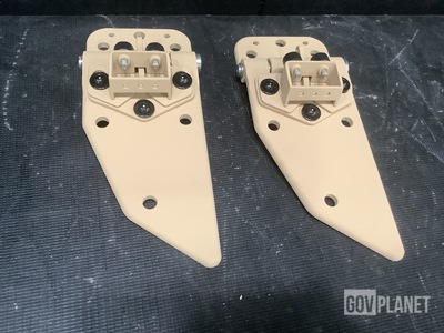 (10) Oshkosh 23KP721 Vehicular Door Hinges