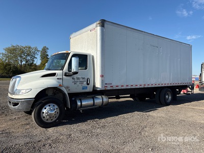 2022 International MV607 Van Truck