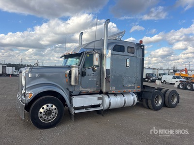 2005 International 9900i 6x4 T/A Sleeper Truck Tractor