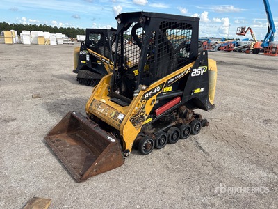 2018 ASV RT40 を見 Compact Track Loader