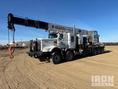 Altec AC38-103S 40 ton Straight Boom on 2014 Kenworth C500 10x6 Twin-Steer Sleeper Camion à Fèche