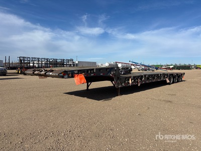 2013 Doepker 55 ton 53 ft Tri/A مقطورة بعنق قابل للطي
