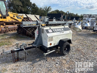 2015 Terex RL4000 6 kVA を見 Light Tower