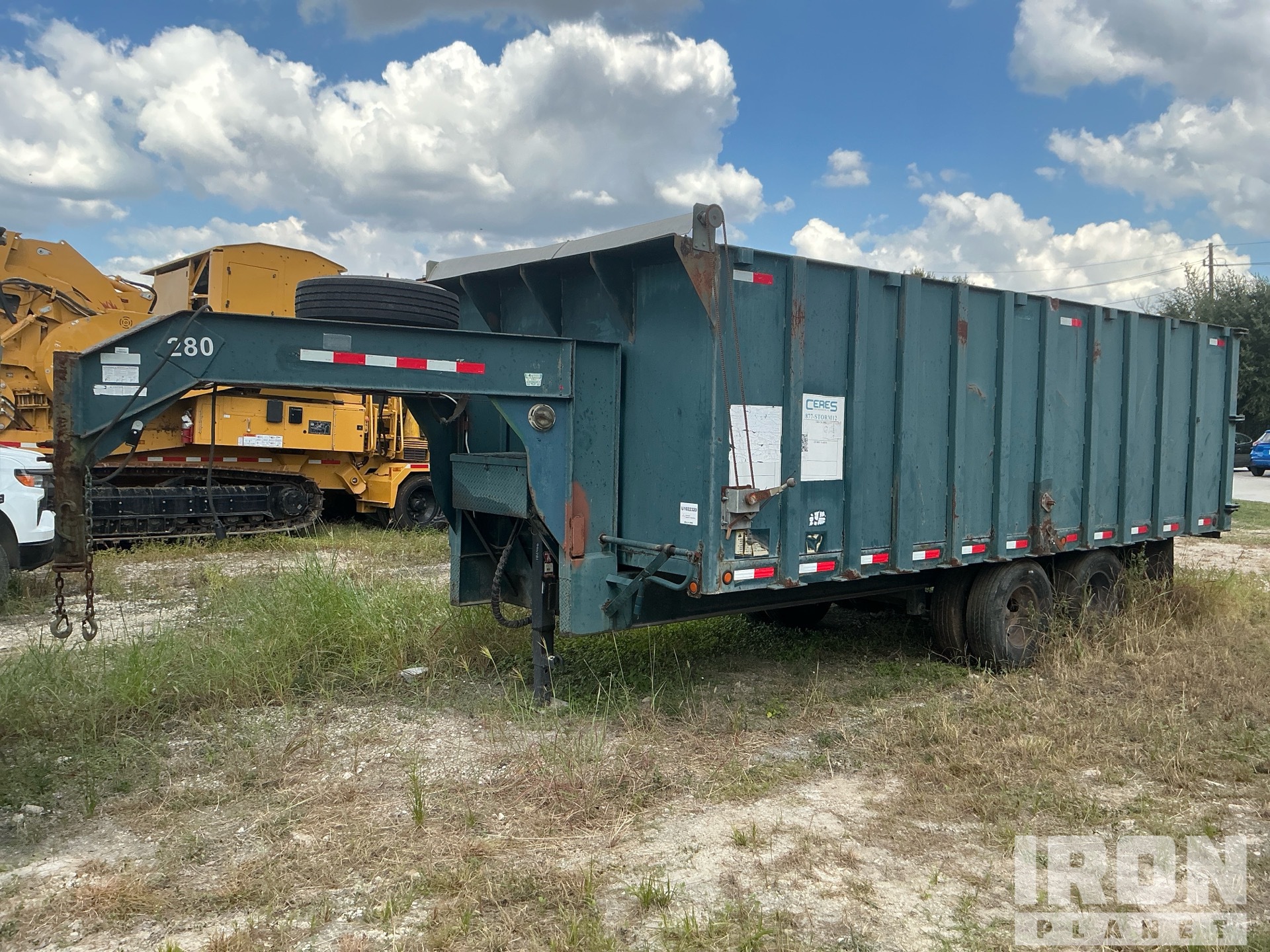 2006 Cascade Custom Gooseneck 20 ft 0 in T/A Demolition End Dump Trailer