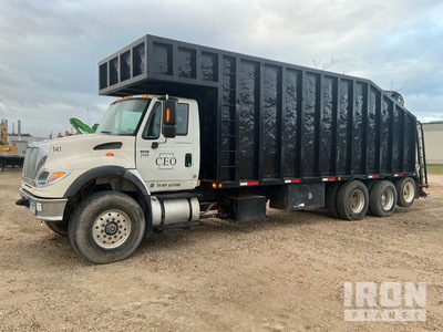 2006 International 7600 Crane Truck