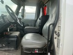 Cab with Seats/armrests