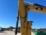 Hydraulics with Auxiliary Hydraulic Plumbing