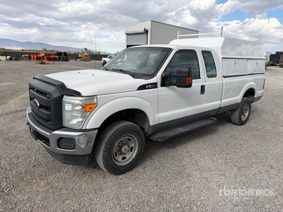 2016 Ford F-350 4x4 Extended Cab Pickup
