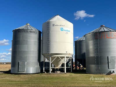 Wheatland 1615E +/- 2200 bu Smooth Wall Hopper Getreidebehälter