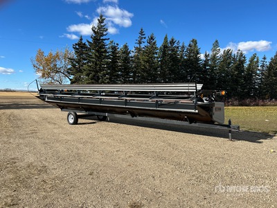 1996 Gleaner 700 30 ft Rigid Combine Header