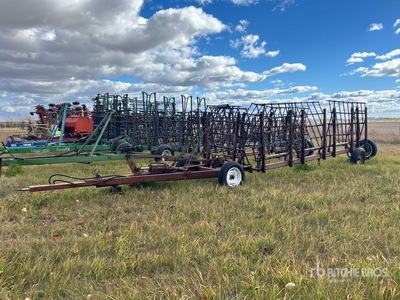 Melroe 42 ft Diamond Harrow