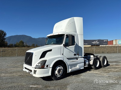 2007 Volvo VNL 6x4 Cabeza Tractora Cabina Corta