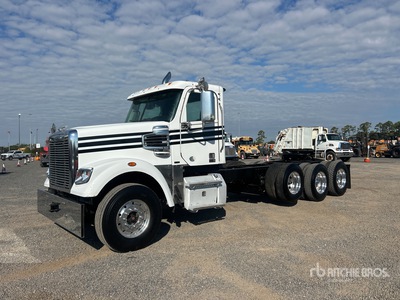 2012 Freightliner Coronado 122 8x4 Tri/A Day Cab Truck Tractor