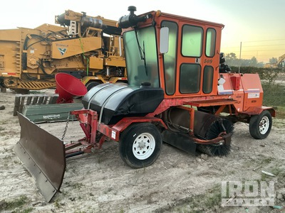 2012 Broce CR350 Spazzatrice semovente
