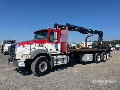 2017 Hiab XS166L Knuckle Boom on  2017 Mack GU813 6x4 Boom Truck