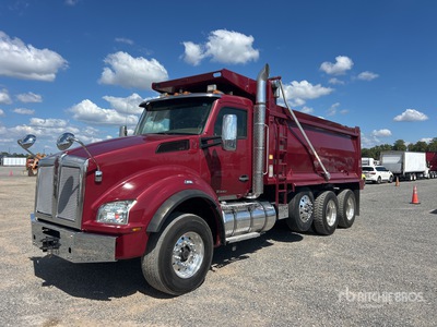 2015 Kenworth T880 8x4 Tri/A Dump Truck