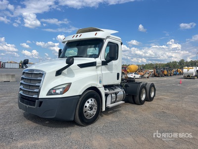 2018 Freightliner Cascadia 126 6x4 T/A Day Cab Truck Tractor