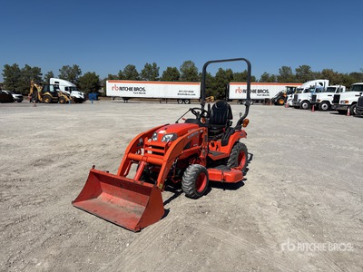 2014 Kubota BX2370 4WD Tracteur agricole utilitaire