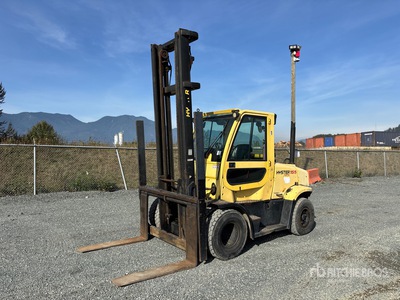 Hyster 13700 lb Pneumatic Tire Chariot Élévateur