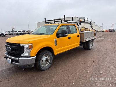 2020 Ford F-350 XL 4x2 Crew Cab Flatbed Truck