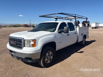 2012 GMC Sierra 2500HD HD 4x4 Crew Cab Service Truck
