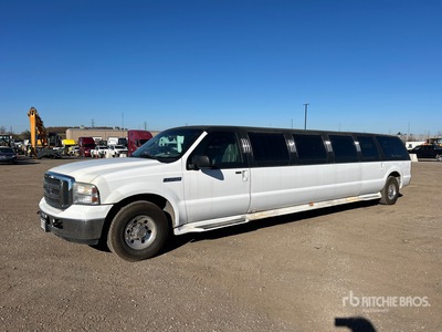2005 Ford Excursion XLT Limusina