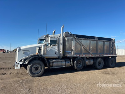 2017 Kenworth T800 8x4 Wywrotka Tri/A