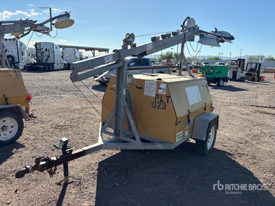 Warren Power Systems WCW84MH 8.2 kW を見 Light Tower