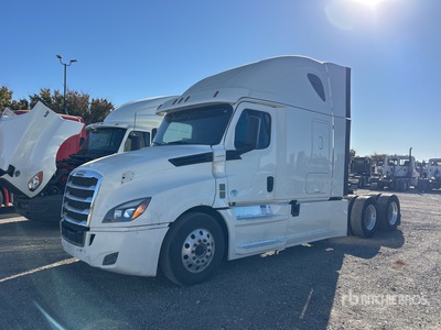 2019 Freightliner Cascadia 126 6x4 Ciągnik siodłowy T/A z kabiną sypialną (Inoperable)