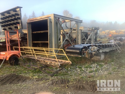 1998 Ross Twin shaft batch mixer. 460V, 3 phase, 2 hoppers and 55' conveyor معالج تسوية التربة