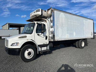 2005 Freightliner M2 4x2 Refrigerated Truck