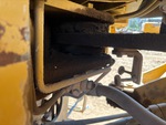 Chassis with Clavijas centrales de articulación