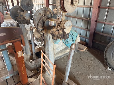1974 W.R. Pabich MFG H12P Wire Stitcher