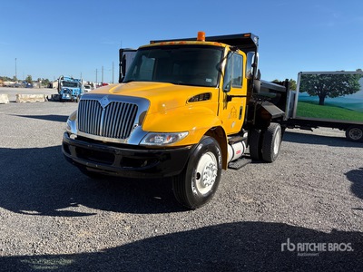 2011 International 4300 4x2 S/A Dump Truck (Inoperable)