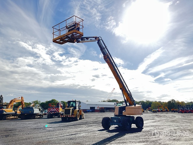 Articulating Boom Lifts