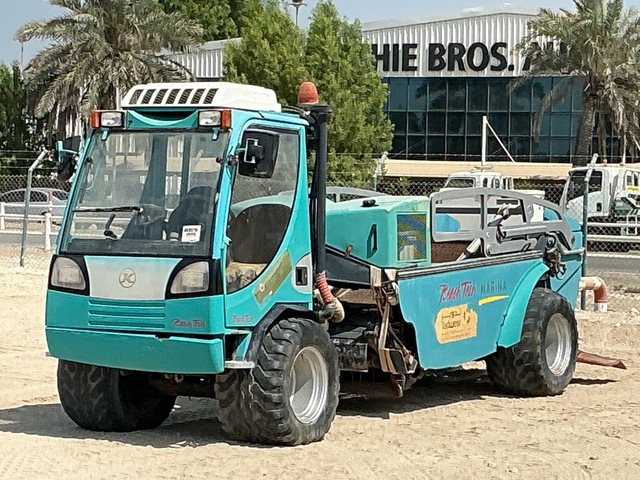 2019 Kaessbohrer Beach Tech Marina Hydraulic Beach Cleaner