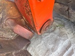 Chassis with Quick Coupler to Arms Pins