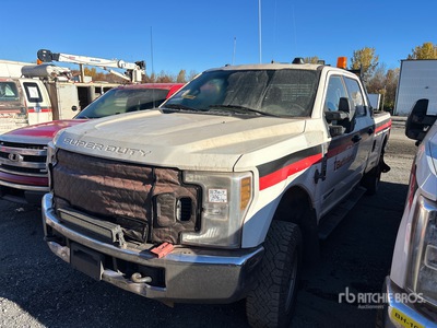 2019 Ford F-350 XLT 4x4 Crew Cab Pickup (Inoperable)