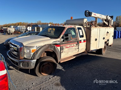 2013 Ford F-550 XLT 4x4 Crew Cab Service Truck (Inoperable)