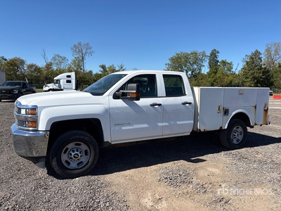 2017 Chevrolet Silverado 3500HD 4x4 Extended Cab Utility Truck