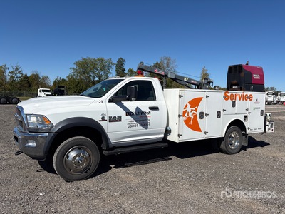 2016 Ram 5500 4x4 Ciężarówka serwisowa