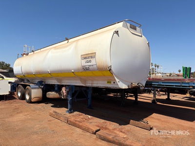 2011 Marshall Lethlean Industries 26000 L T/A Tanker Trailer