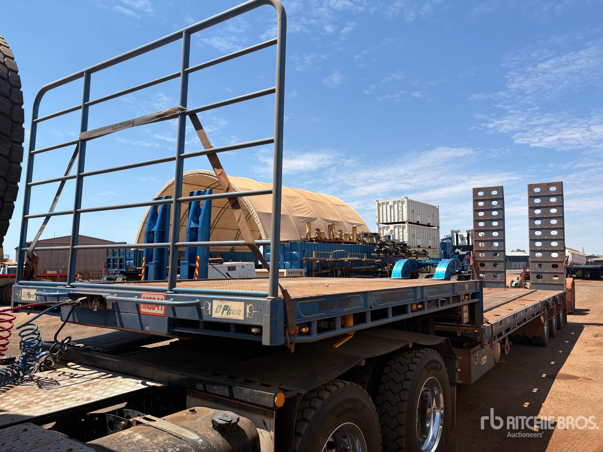 2022 Drake O'Phee Tri Axle Semi Trailer 44 ton 18 m Tri/A Hydraulic Widening Step Deck Trailer