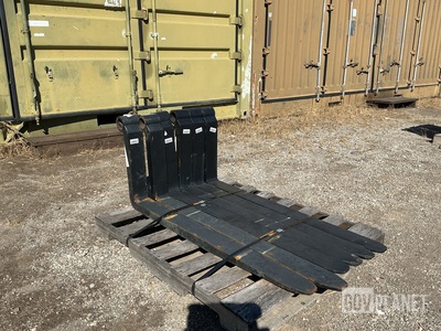 (6) Arrow Material Handling 732-4-48A19016 Shaft-Mounted Telehandler Forks